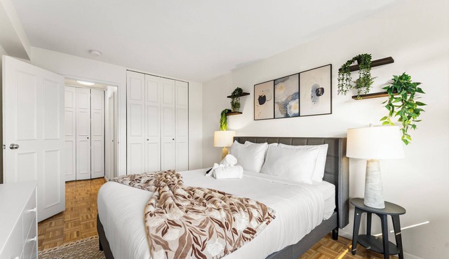 Gorgeous 2BR Next to BU 7378