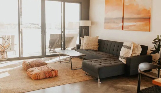 GORGEous 2BR Winery Retreat w Hot Tub!