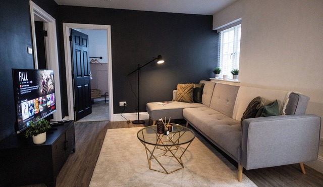 Gorgeous 3 Bed Central Modern Parking King Bed