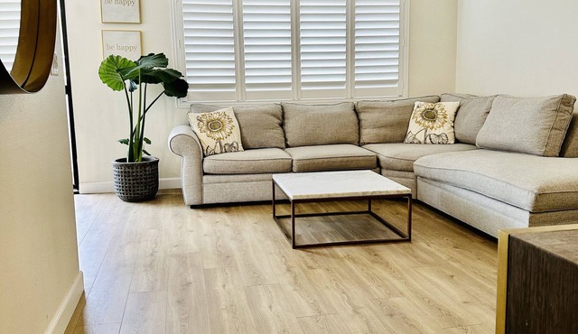 Gorgeous 3 Bedroom Condo