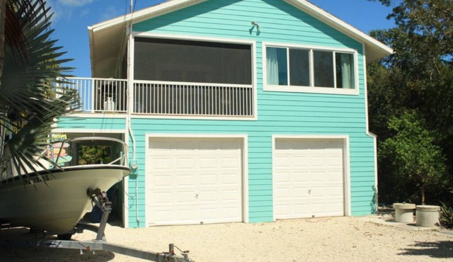 Gorgeous 3 Bedroom 2 Bath Canal Front Home With Great Boating