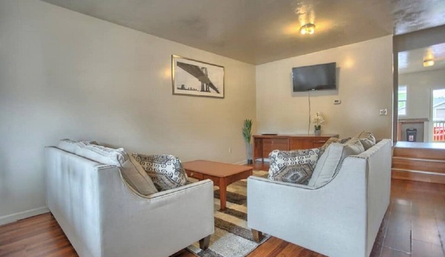 "Gorgeous 3 bedroom House Close to Hershey Park"