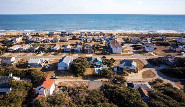 Gorgeous 3-bedroom house, 2 minute walk to the beach in charming Kitty Hawk