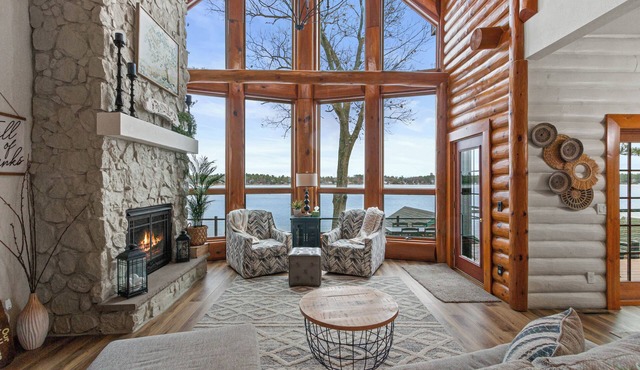 Gorgeous 3-Bedroom Lake House on Silver Lake in Wautoma, WI