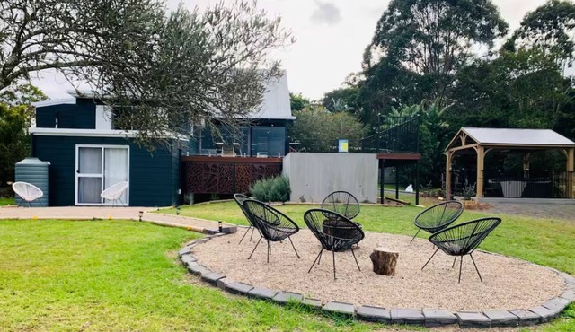 Gorgeous 3 bedroom raked ceiling cabin