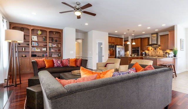 Gorgeous 3000+ SF, 5BR, 5BA -10 min to DC - Families, Arlington Cemetery