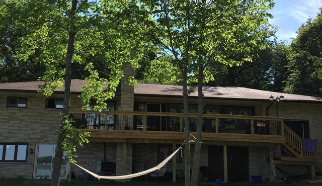 Gorgeous 4 Bdm Cottage On Over 2 Acres Of Waterfront with Amazing Sunsets