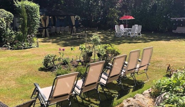 Gorgeous 4 BR 3bath lux apt & amazing SPA hot tub sleeps up to 12