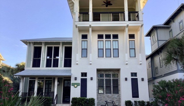 Gorgeous 5 bedroom home with private pool, just steps from the beach!