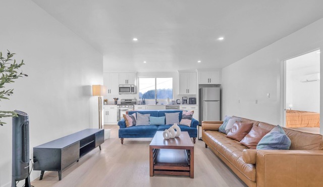 Gorgeous 5-bedroom Home - Arvia 2