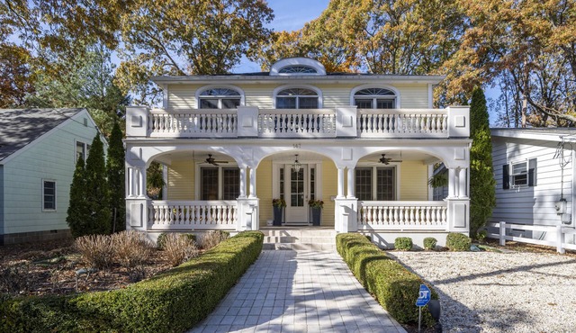 GORGEOUS 5 BR HOME IN REHOBOTH BEACH - 147 Columbia Ave