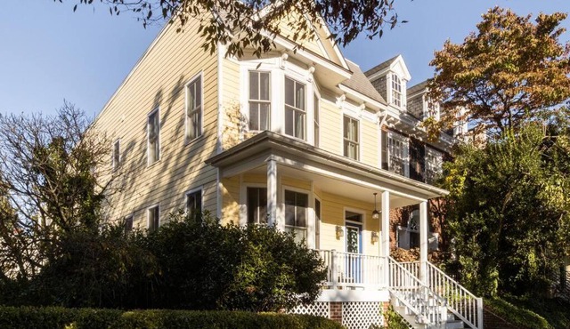 Gorgeous 5BD Churchill Home Across Chimborazo Park