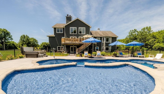 Gorgeous 6BR/4BA private home in Wine Country
