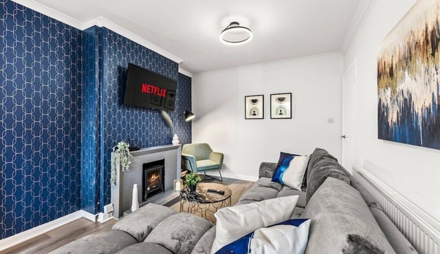 Gorgeous Abode in Cambridge - Pet Friendly!