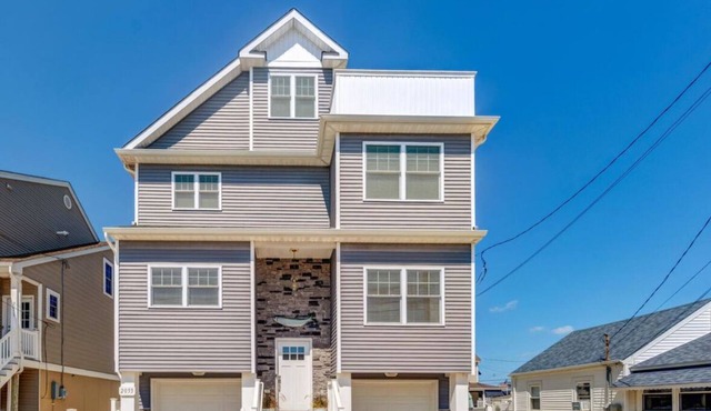 Gorgeous and spacious 4-bedroom house in Ortley Beach