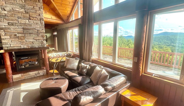 Gorgeous and Spacious Cottage in the Heart of Nature