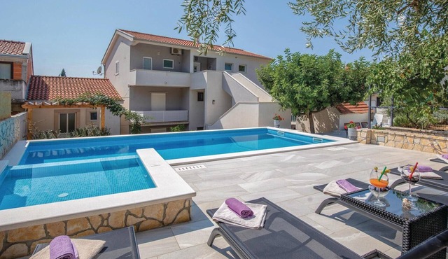 Gorgeous apartment in Blace with house sea view