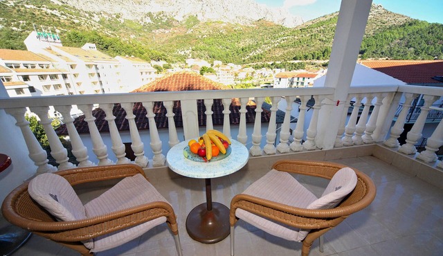 Gorgeous apartment in Drvenik with house sea view