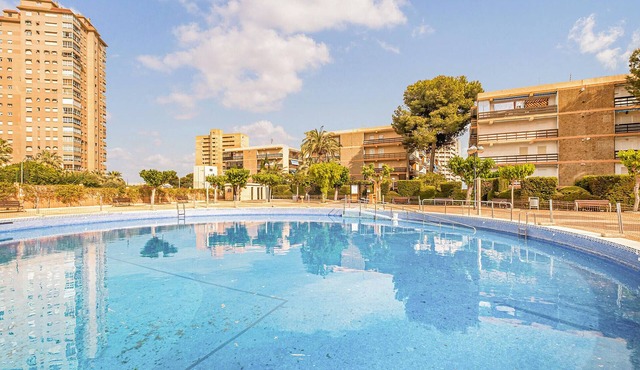 Gorgeous apartment in Campello with swimming pool