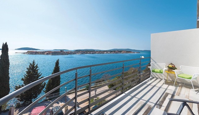 Gorgeous apartment in Brodarica