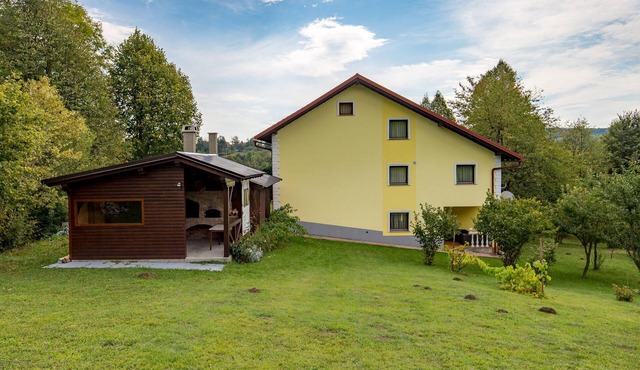 Gorgeous apartment in Vrbovsko with sauna