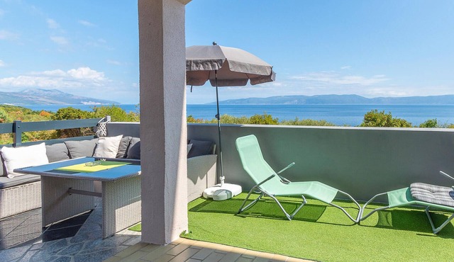 Gorgeous apartment in Labin with WiFi