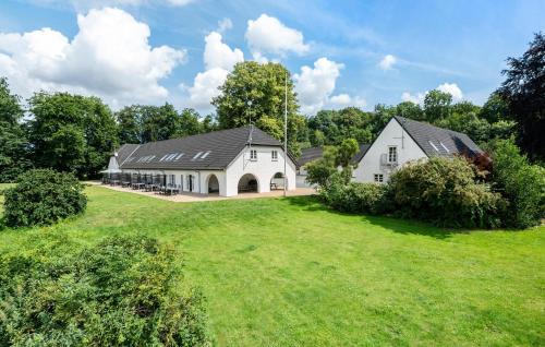 Gorgeous Apartment In Nimtofte With Wifi