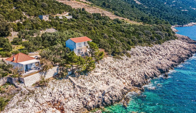 Gorgeous apartment in Potomje with house sea view