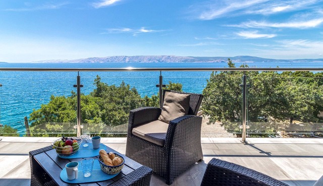 Gorgeous apartment in Povile with WiFi