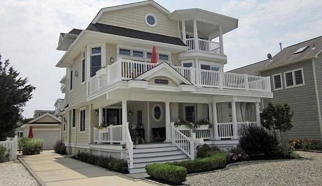 GORGEOUS BEACH BLOCK CUSTOM 3 STORY CONTEMPORARY HOME w/PRIVATE IN-GROUND HEATED POOL!