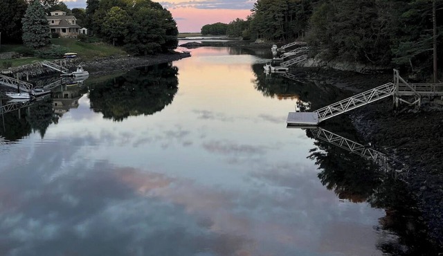 Gorgeous beaches surround us on Gerrish Island in Kittery Point!