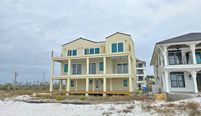 Gorgeous Beachfront Home, Private Pool, Pet Friendly, Amazing Views, Mexico Beac