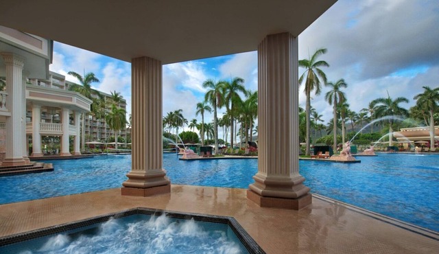 GORGEOUS BEACHFRONT KAUAI CLUB + AMENITIES, 1-BEDROOM SUITE