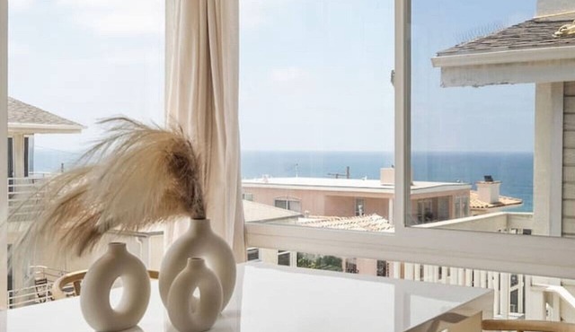 Gorgeous Beachside Bliss Ocean View Walk2Strand