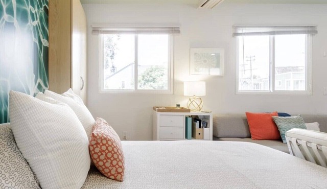 Gorgeous Boardwalk Getaway AC, parking