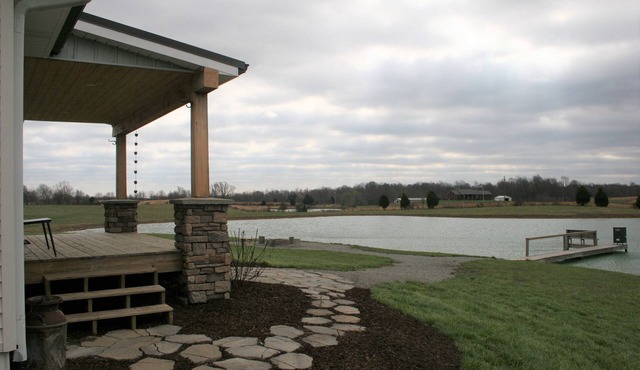 Gorgeous Cabin with Private Pond!