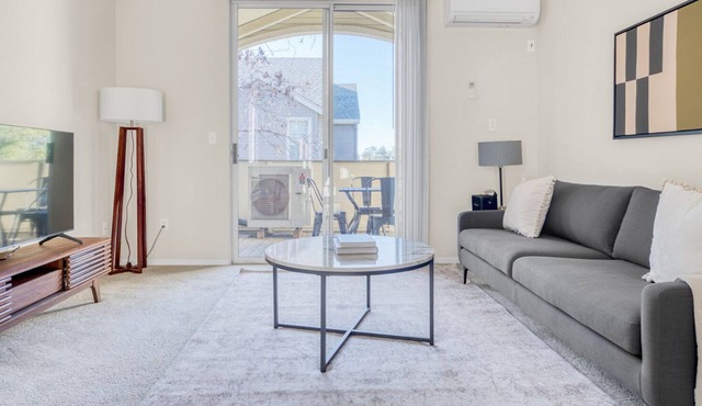 Gorgeous Campbell 2BR w/ Pool, Gym & W/D, near eBay & WF, by Blueground