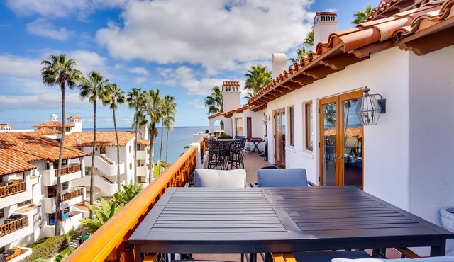 Gorgeous Catalina Island Condo with Golf Cart!
