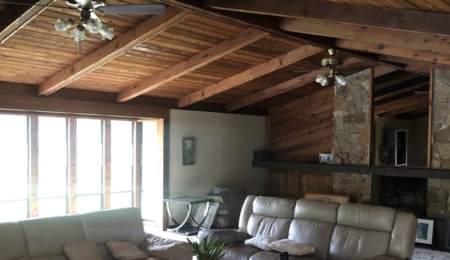 Gorgeous cedar house with no cleaning fee