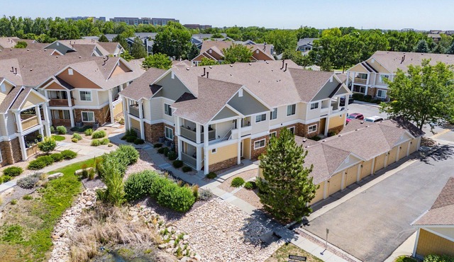 Gorgeous Centerra Condo
