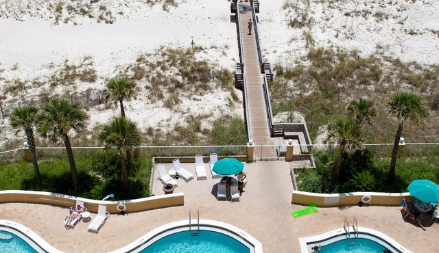 Gorgeous Condo directly on the Gulf of Mexico!