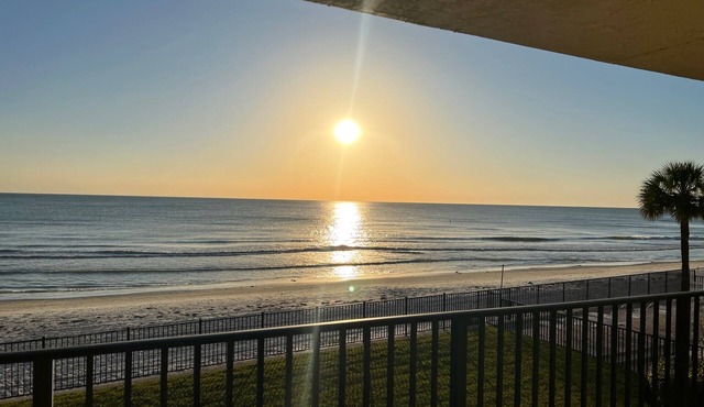 GORGEOUS CONDO DIRECTLY ON PRIVATE BEACH🙌🏻