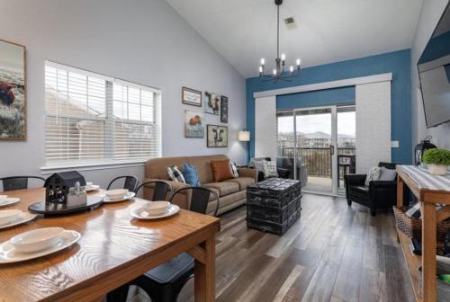 Gorgeous Condos at Holiday Hills Resort - Beautifully Updated and Affordable - Family Amenities