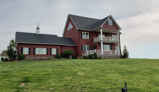 Gorgeous country view farm house.