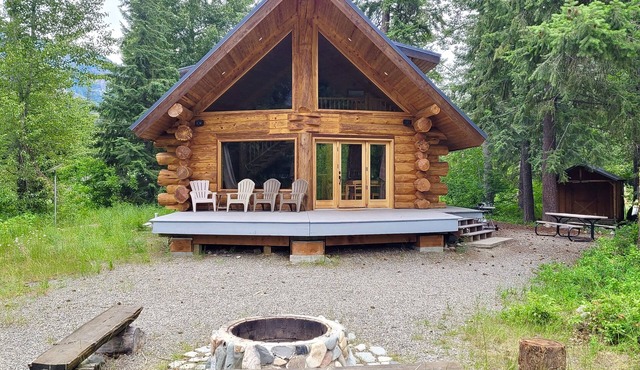 Gorgeous Custom Riverfront Log Home