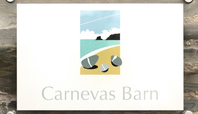 Gorgeous dog-friendly barn conversion near the beach - sleeps 9