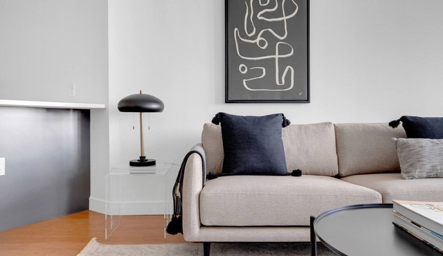 Gorgeous Downtown 1BR w/Gym & W/D, near South Station, by Blueground