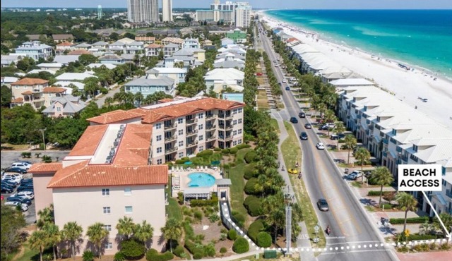 Gorgeous Emerald Waters! 2nd floor. New rental!