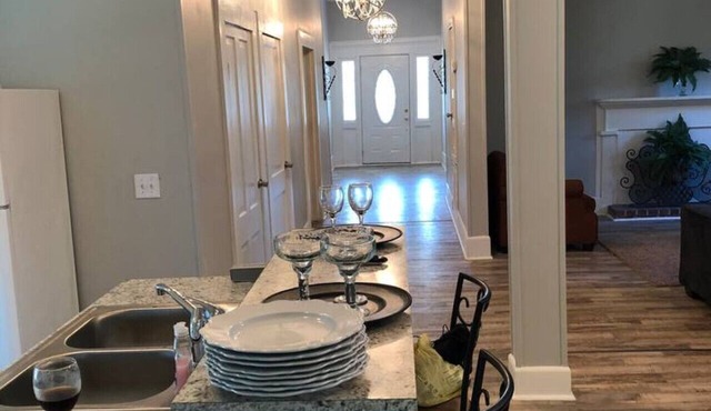 Gorgeous Entire Ivy House