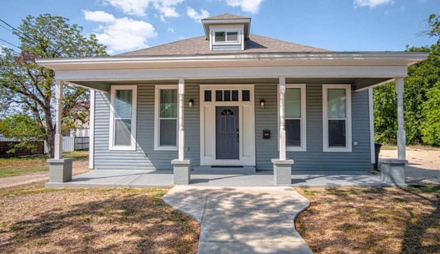 Gorgeous, Family-Friendly Home Near Downtown